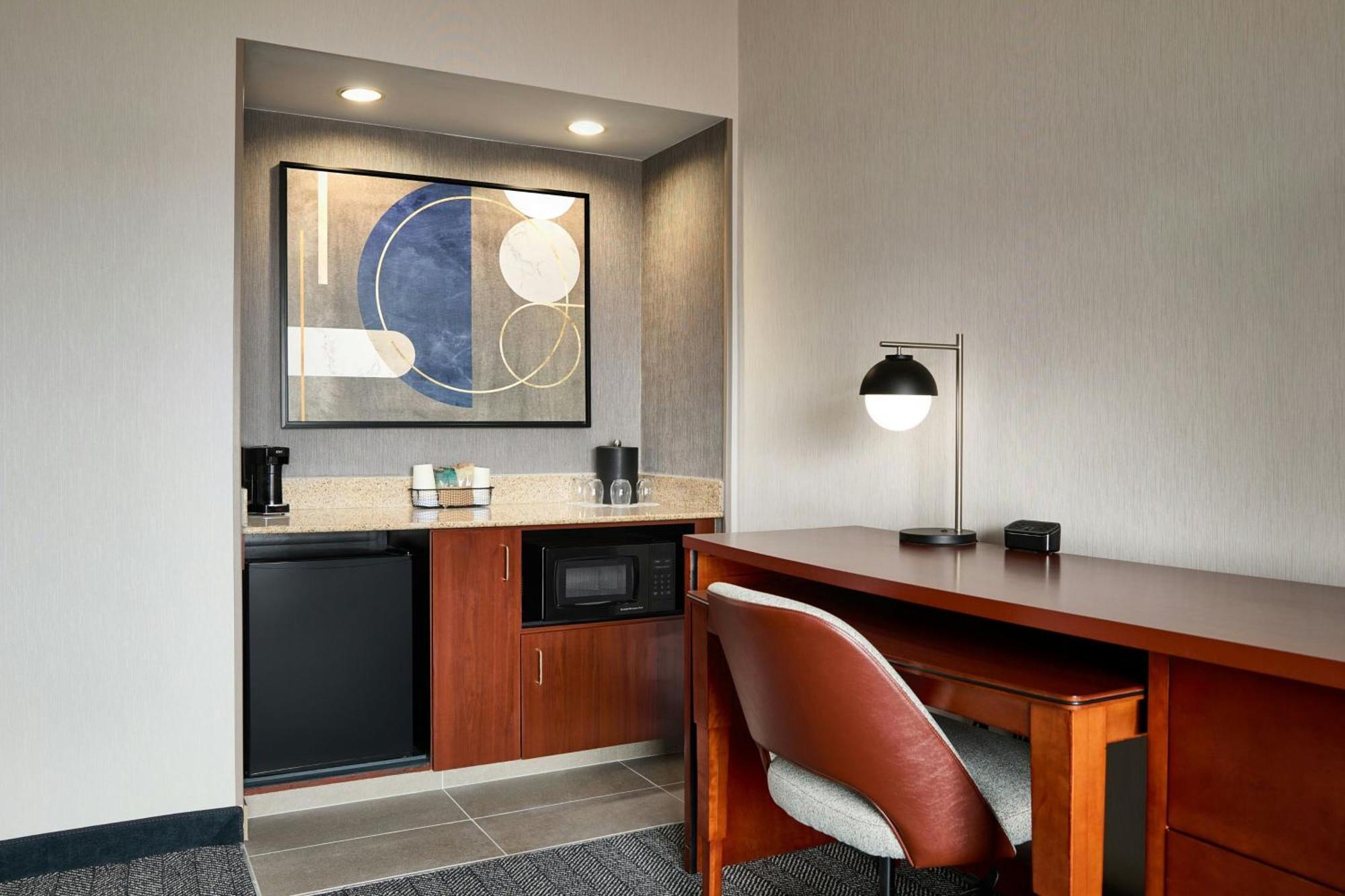 Courtyard St. Louis Creve Coeur Hotel Exterior foto